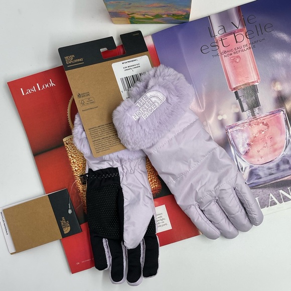 - NWT The North Face Girls' Mossbud Swirl Gloves - Picture 3 of 4